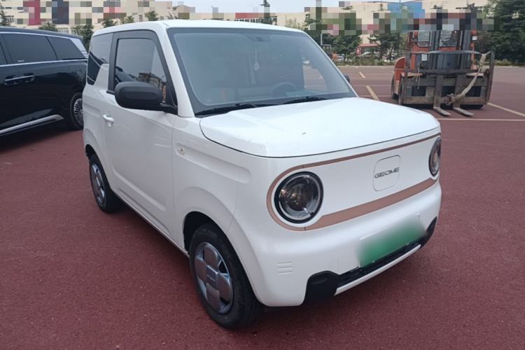 Used Geely Galaxy Panda 2024 Panda Mini 200km Endurance Bear Front Right 45 Deg