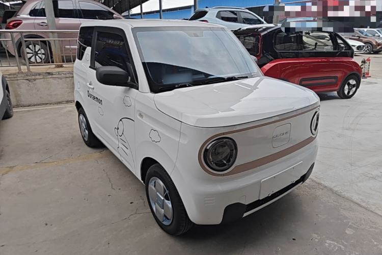 Used Geely Galaxy Panda 2024 Panda Mini 200km Endurance Bear Front Right 45 Deg