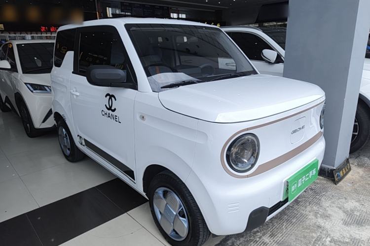 Used Geely Galaxy Panda 2024 Panda Mini 200km Longteng PRO Edition Front Right 45 Deg