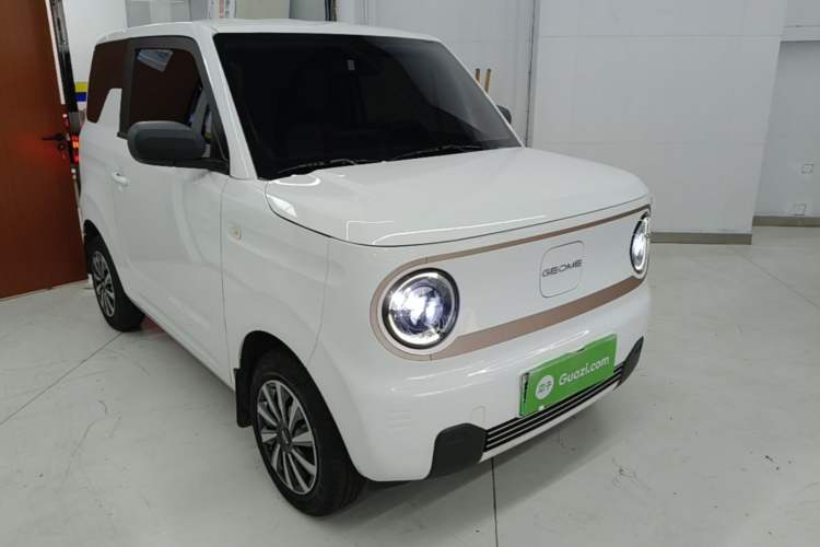 Used Geely Galaxy Panda 2024 Facelifted Panda Mini 200km Dragon Edition Front Right 45 Deg