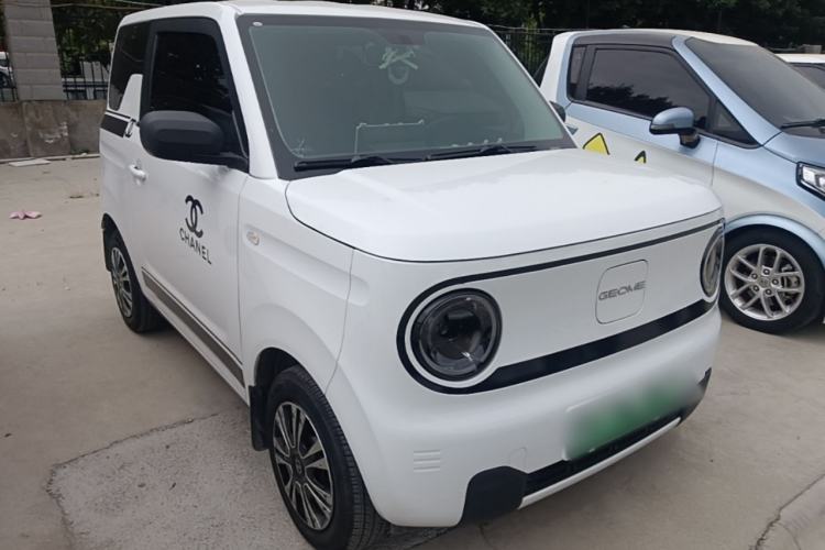Used Geely Galaxy Panda 2024 Panda Mini 200km Endurance Bear Front Right 45 Deg