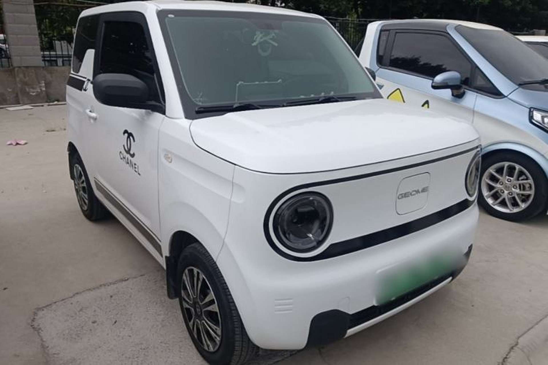 Used Geely Galaxy Panda 2024 Panda Mini 200km Endurance Bear Front Right 45 Deg
