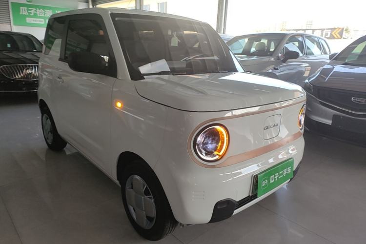 Used Geely Galaxy Panda 2024 Panda Mini 200km Endurance Bear Front Right 45 Deg