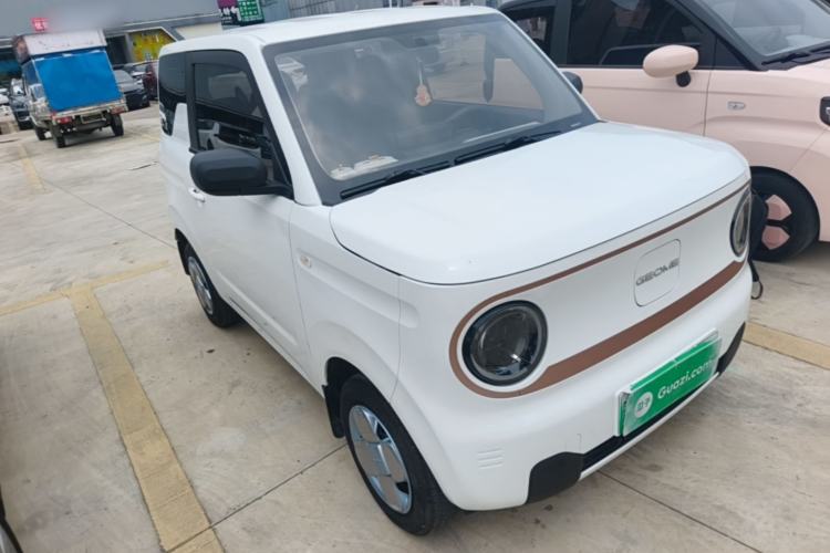Used Geely Galaxy Panda 2024 Panda Mini 200km Endurance Bear Front Right 45 Deg