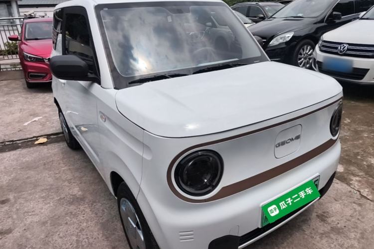 Used Geely Galaxy Panda 2024 Panda Mini 200km Longteng PRO Edition Front Right 45 Deg