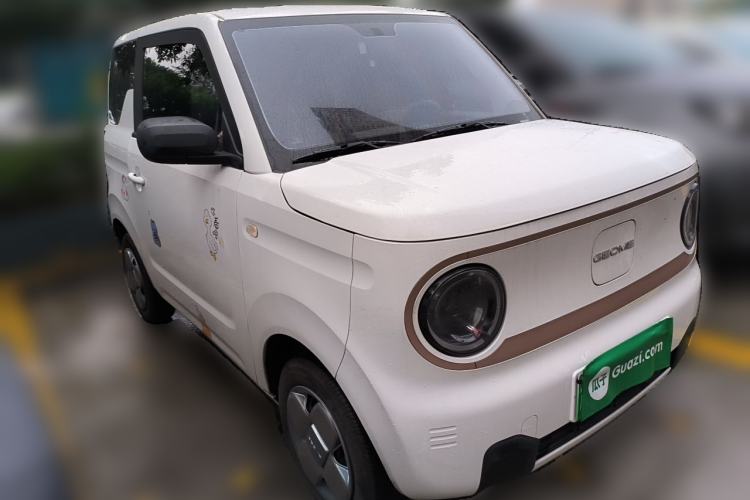 Used Geely Galaxy Panda 2024 Panda Mini 200km Endurance Bear Front Right 45 Deg