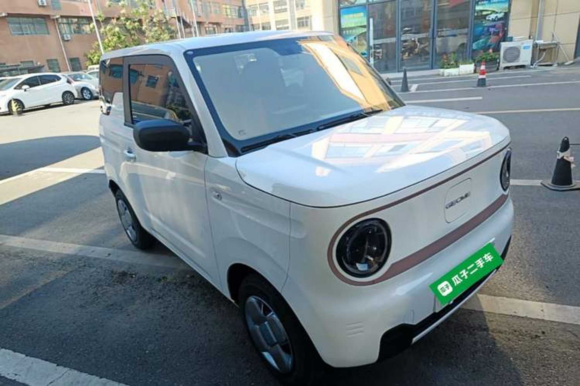 Used Geely Galaxy Panda 2024 Panda Mini 200km Longteng PRO Edition Front Right 45 Deg