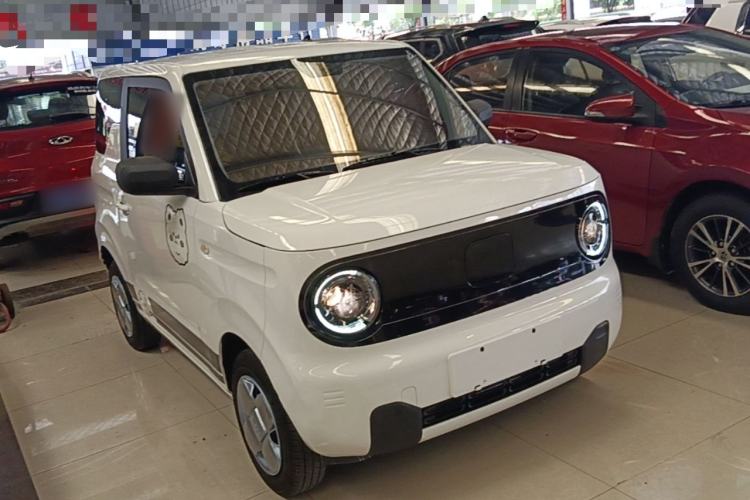 Used Geely Galaxy Panda 2024 Facelifted Panda Mini 200km Dragon Edition Front Right 45 Deg