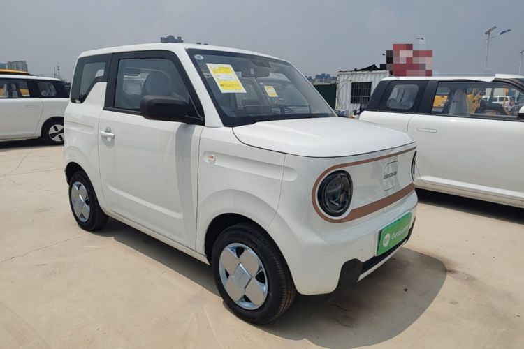 Used Geely Galaxy Panda 2024 Panda Mini 200km Endurance Bear Front Right 45 Deg