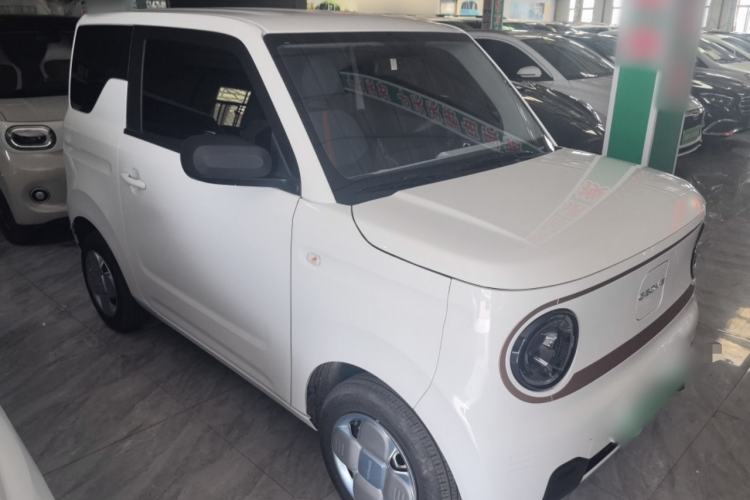 Used Geely Galaxy Panda 2024 Panda Mini 200km Endurance Bear Front Right 45 Deg