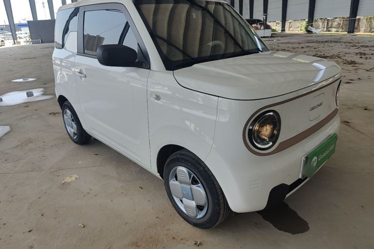 Used Geely Galaxy Panda 2024 Panda Mini 200km Endurance Bear Front Right 45 Deg
