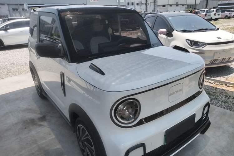 Used Geely Galaxy Panda 2024 200km Panda Kart Front Right 45 Deg