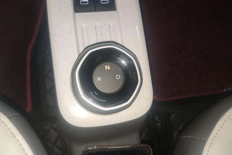 Used Geely Galaxy Panda 2024 200km Panda Rider Gear Lever