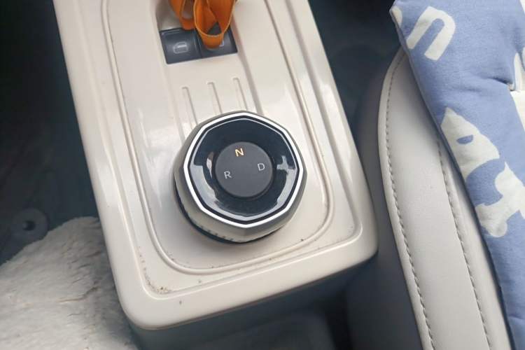 Used Geely Galaxy Panda 2024 200km Panda Rider Gear Lever