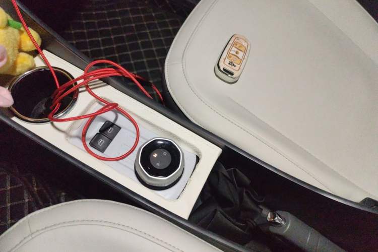 Used Geely Galaxy Panda 2024 200km Panda Rider Gear Lever