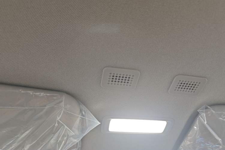 Used Geely Galaxy Panda 2024 Panda Mini 200km Endurance Bear Headliner