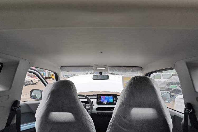 Used Geely Galaxy Panda 2024 Panda Mini 200km Endurance Bear Headliner
