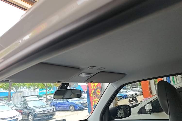 Used Geely Galaxy Panda 2024 200km Panda Rider Headliner