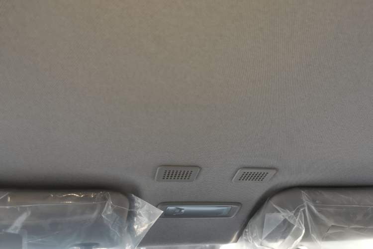 Used Geely Galaxy Panda 2024 Panda Mini 200km Endurance Bear Headliner