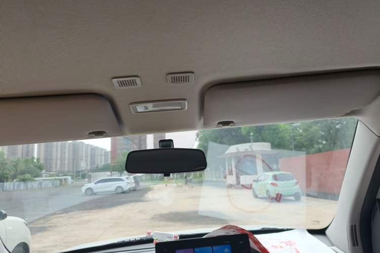 Used Geely Galaxy Panda 2024 Panda Mini 200km Endurance Bear Headliner