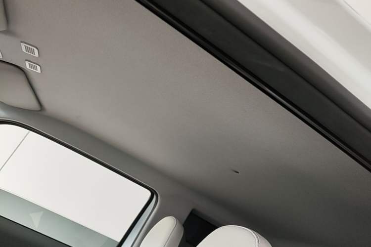 Used Geely Galaxy Panda 2024 Panda Mini 200km Endurance Bear Headliner