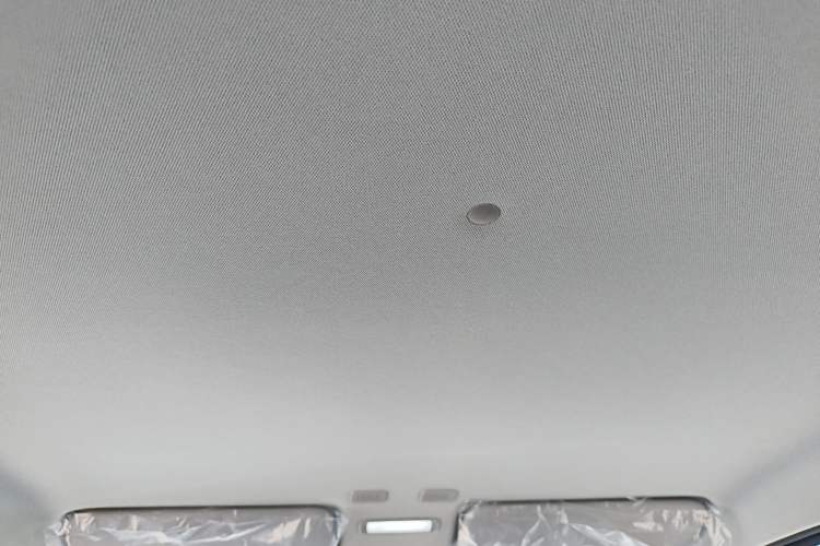 Used Geely Galaxy Panda 2024 Panda Mini 200km Endurance Bear Headliner