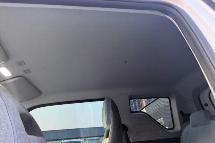 Used Geely Galaxy Panda 2024 Panda Mini 200km Endurance Bear Headliner