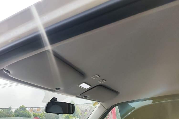 Used Geely Galaxy Panda 2024 Panda Mini 200km Endurance Bear Headliner