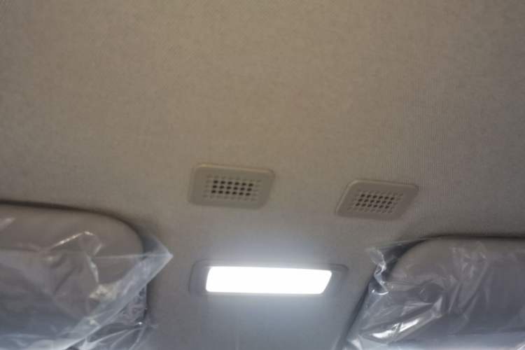 Used Geely Galaxy Panda 2024 Panda Mini 200km Endurance Bear Headliner