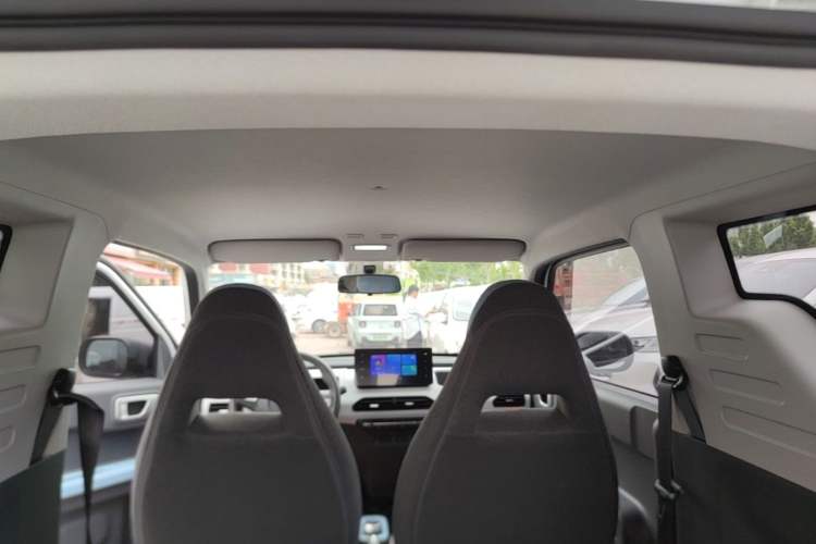 Used Geely Galaxy Panda 2024 Panda Mini 200km Endurance Bear Headliner