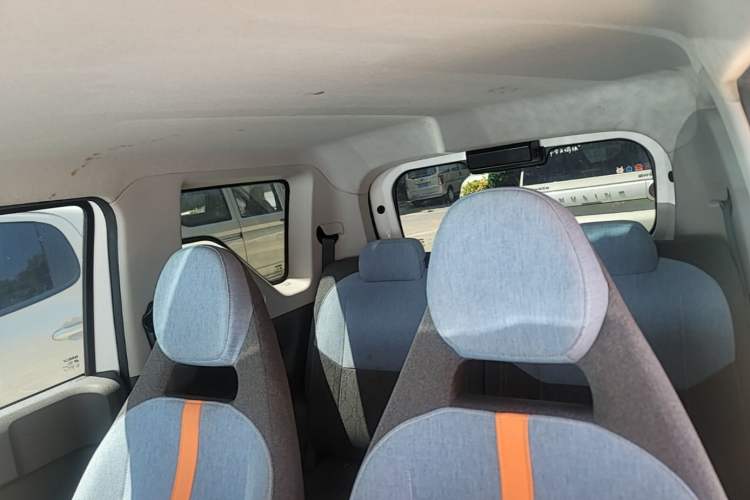 Used Geely Galaxy Panda 2024 Panda Mini 200km Endurance Bear Headliner