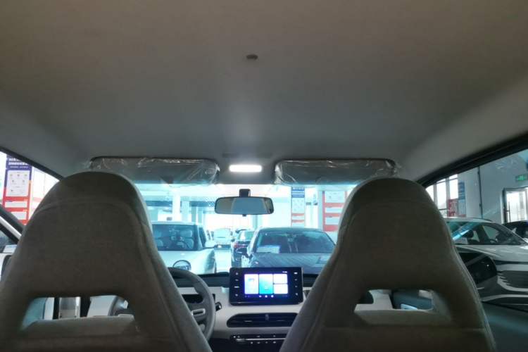 Used Geely Galaxy Panda 2024 Panda Mini 200km Endurance Bear Headliner