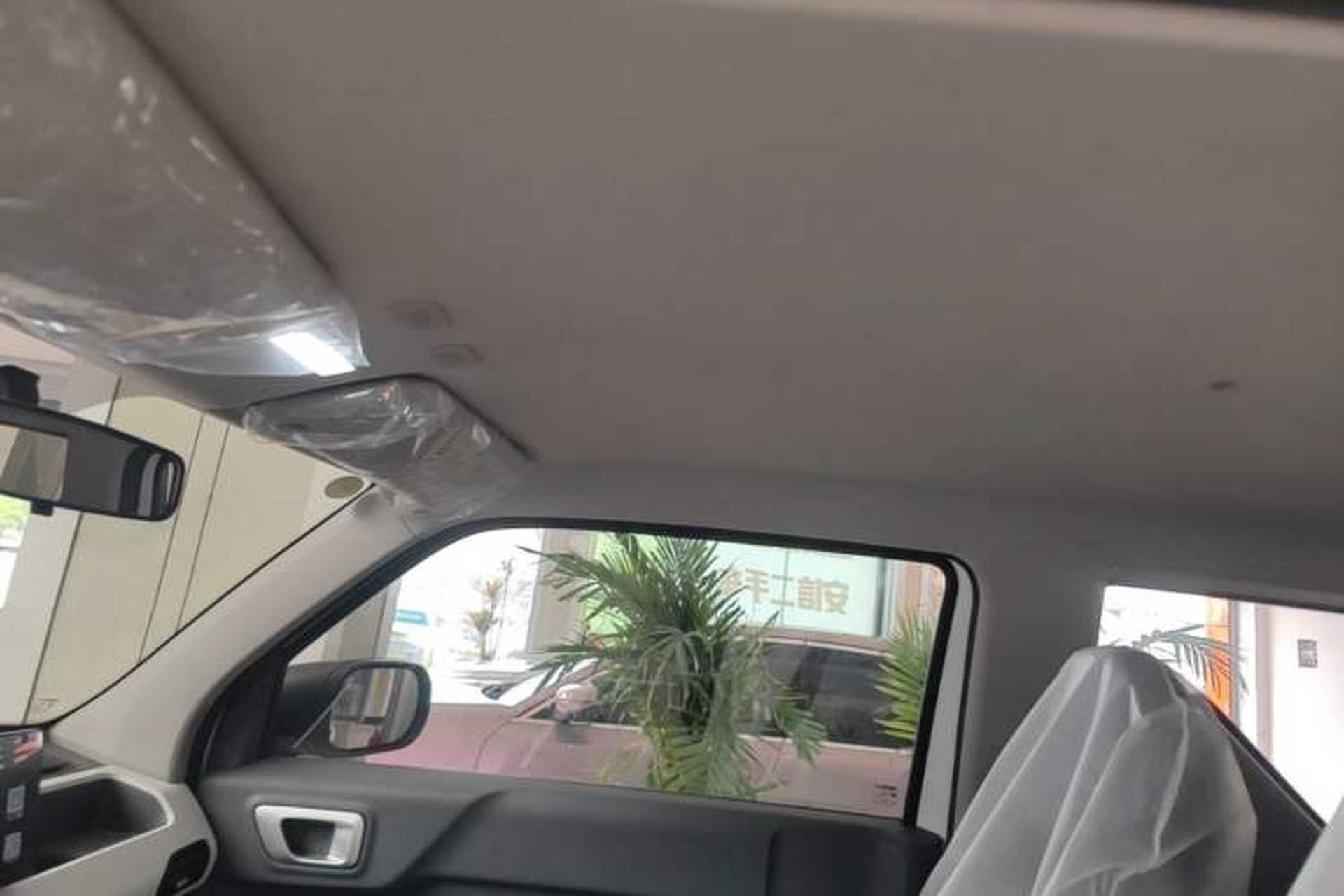 Used Geely Galaxy Panda 2024 Panda Mini 200km Endurance Bear Headliner