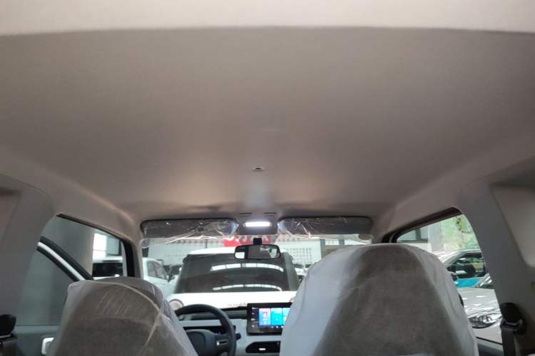 Used Geely Galaxy Panda 2024 Panda Mini 200km Endurance Bear Headliner