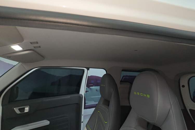 Used Geely Galaxy Panda 2024 200km Panda Rider Headliner