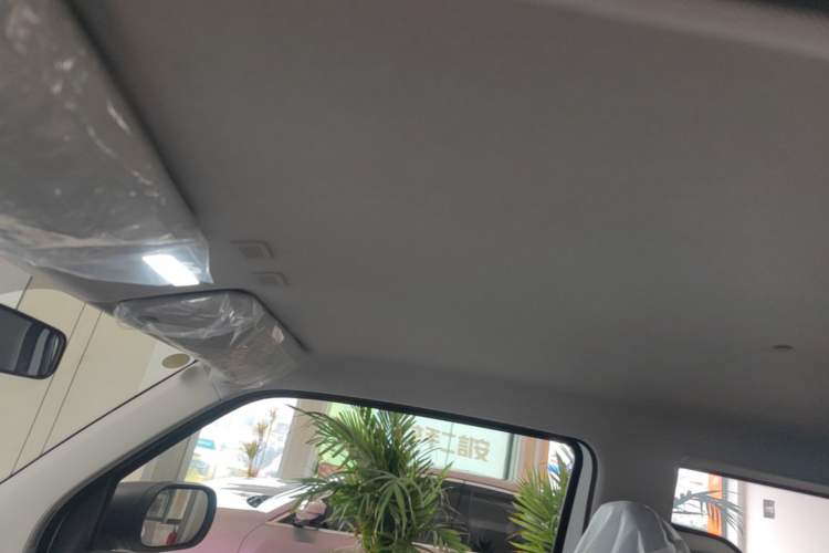 Used Geely Galaxy Panda 2024 Panda Mini 200km Endurance Bear Headliner