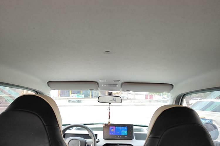 Used Geely Galaxy Panda 2024 Panda Mini 200km Endurance Bear Headliner