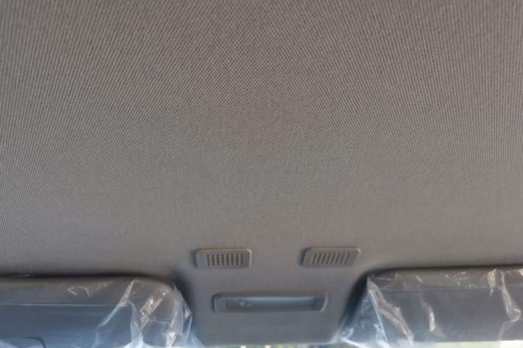 Used Geely Galaxy Panda 2024 Panda Mini 200km Endurance Bear Headliner