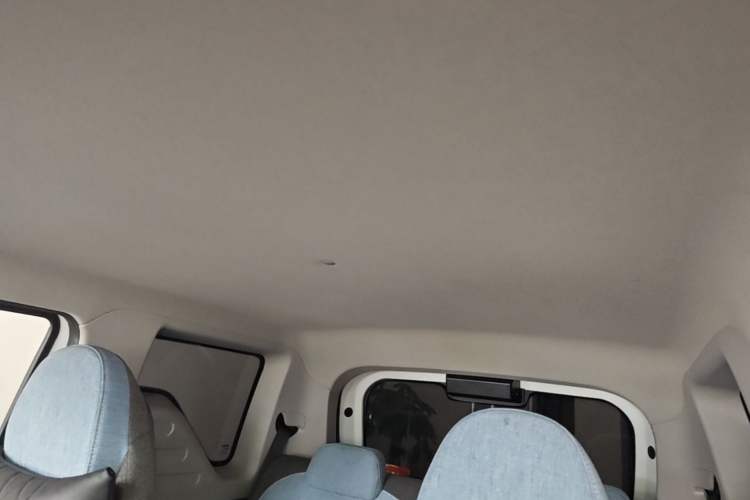 Used Geely Galaxy Panda 2024 Panda Mini 200km Endurance Bear Headliner
