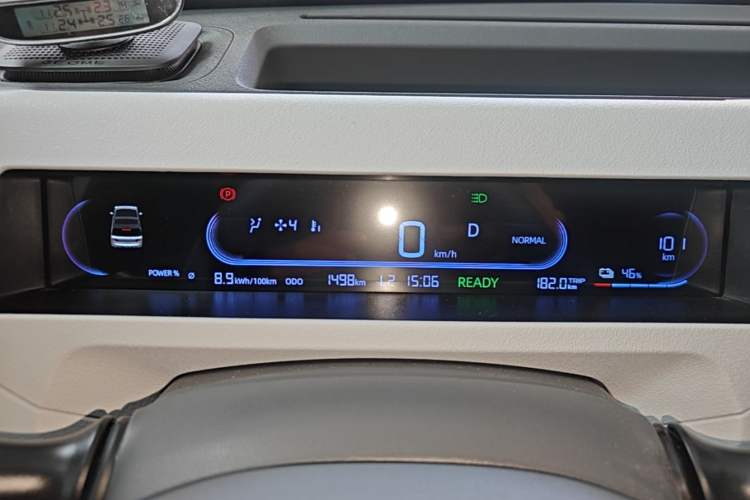 Used Geely Galaxy Panda 2024 Panda Mini 200km Endurance Bear Instrument Cluster
