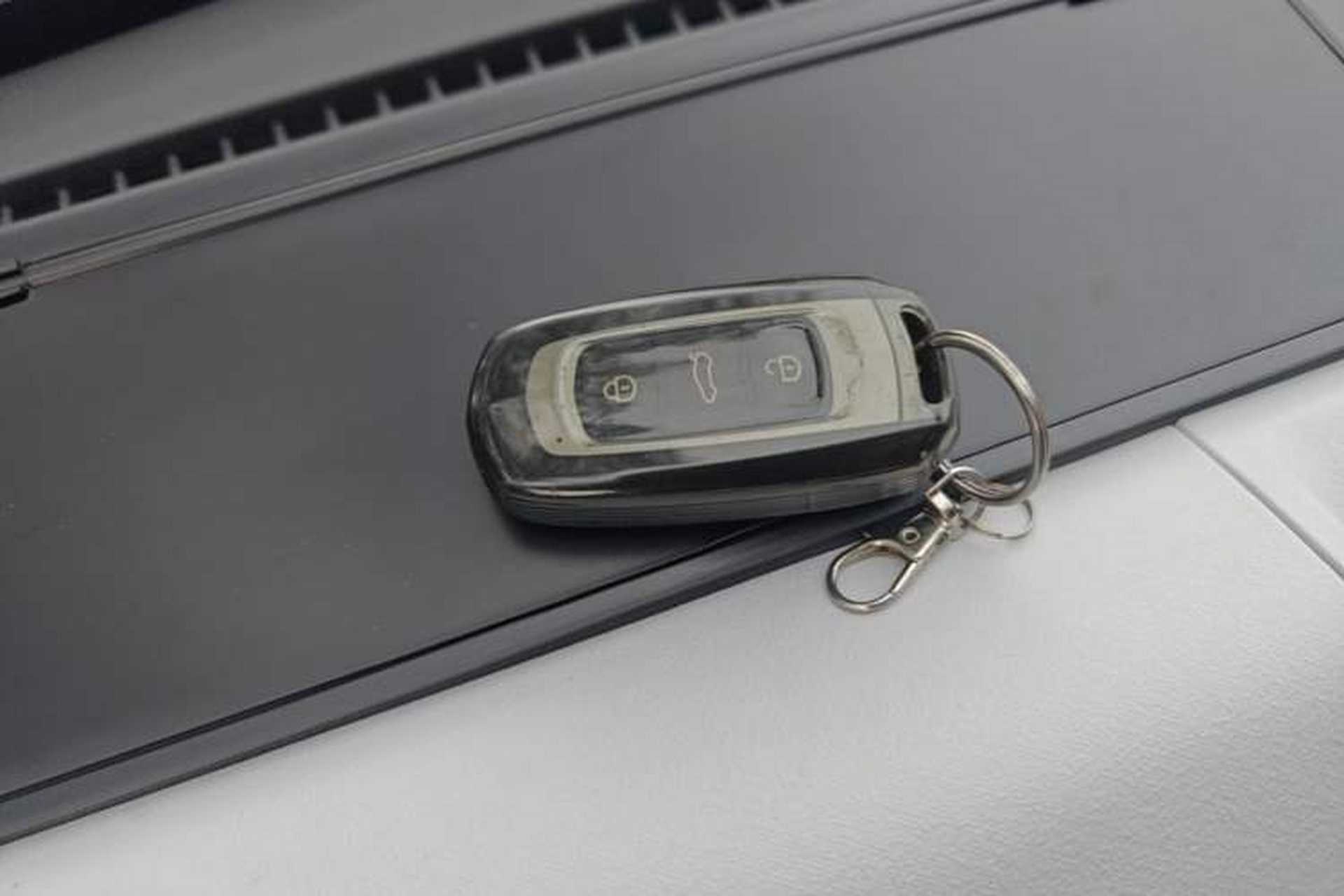 Used Geely Galaxy Panda 2024 Panda Mini 200km Endurance Bear Interior 1