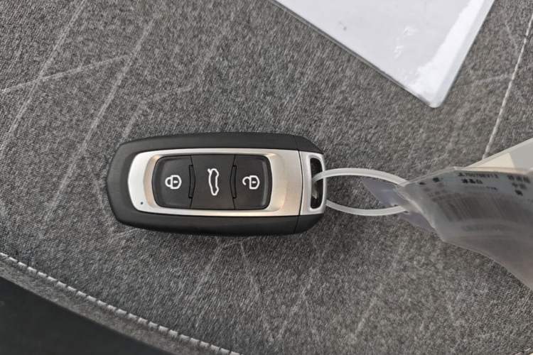 Used Geely Galaxy Panda 2024 Panda Mini 200km Endurance Bear Interior 1