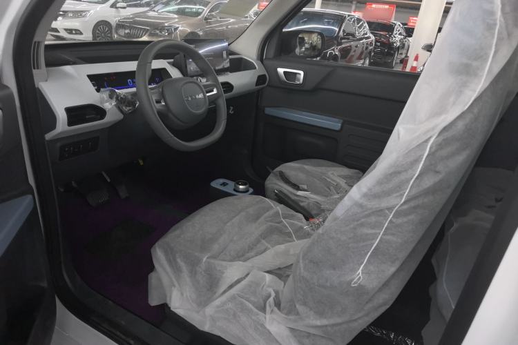 Used Geely Galaxy Panda 2024 Panda Mini 200km Endurance Bear Interior 1