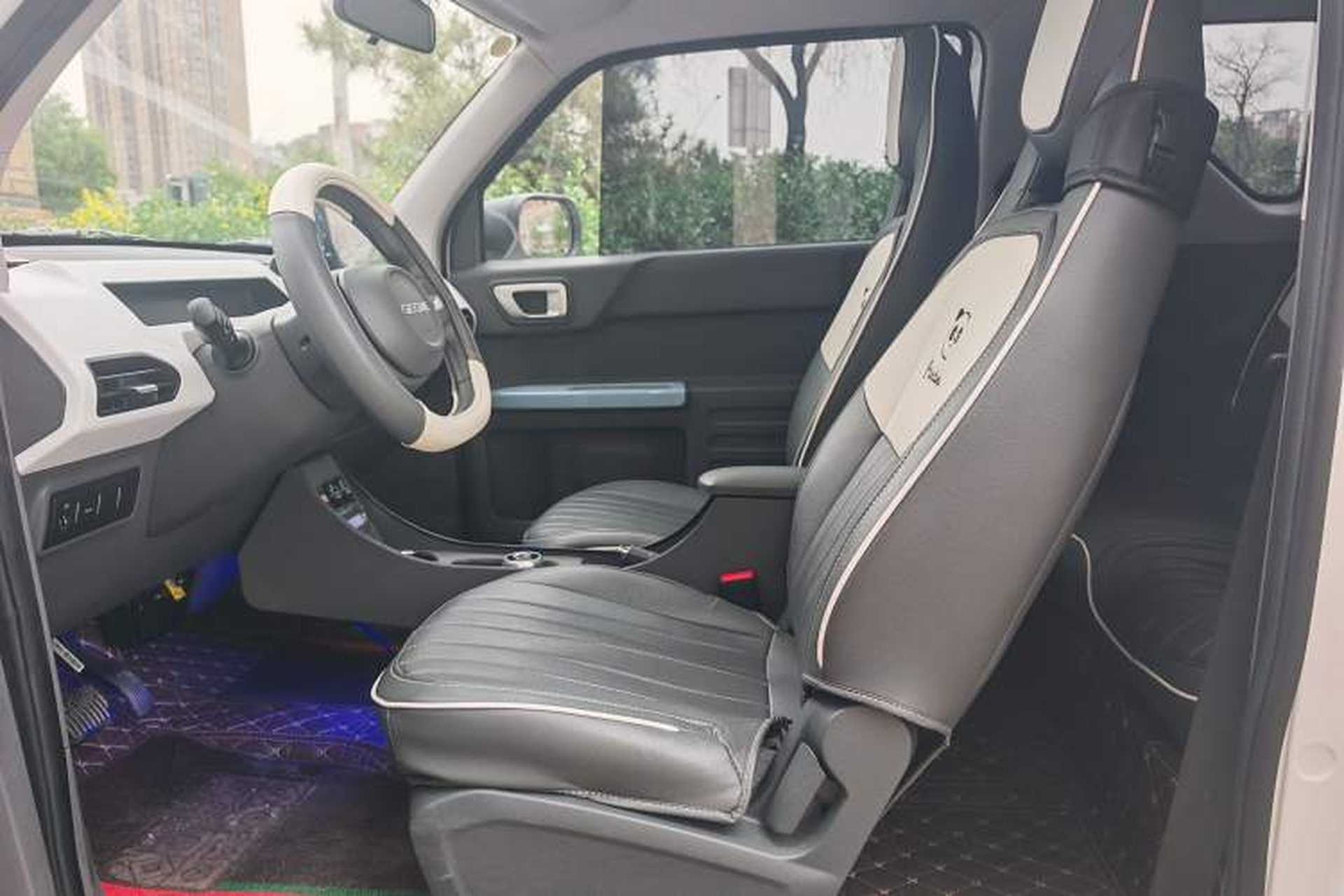 Used Geely Galaxy Panda 2024 Panda Mini 200km Dragon Edition Interior 1