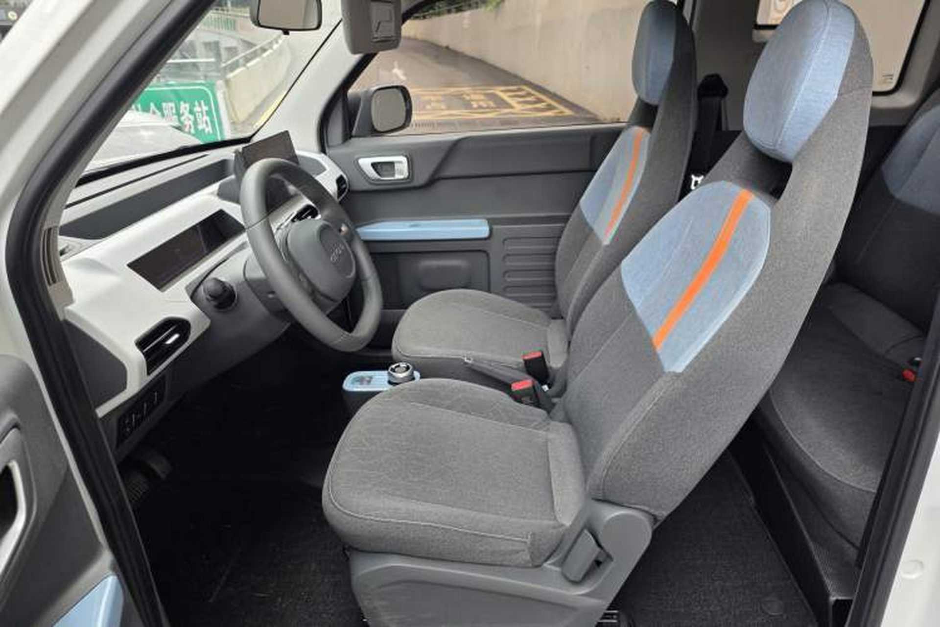 Used Geely Galaxy Panda 2024 Panda Mini 200km Endurance Bear Interior 2