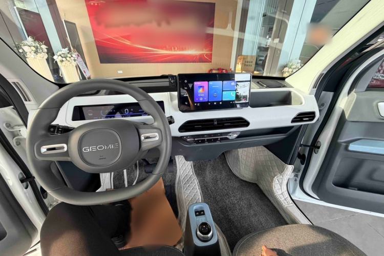 Used Geely Galaxy Panda 2024 Panda Mini 200km Longteng PRO Edition Interior 2