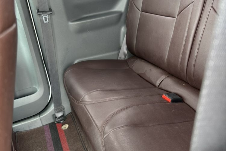 Used Geely Galaxy Panda 2024 Panda Mini 200km Endurance Bear Interior 2