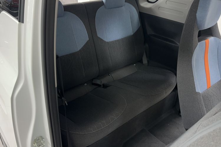 Used Geely Galaxy Panda 2024 Panda Mini 200km Endurance Bear Interior 2