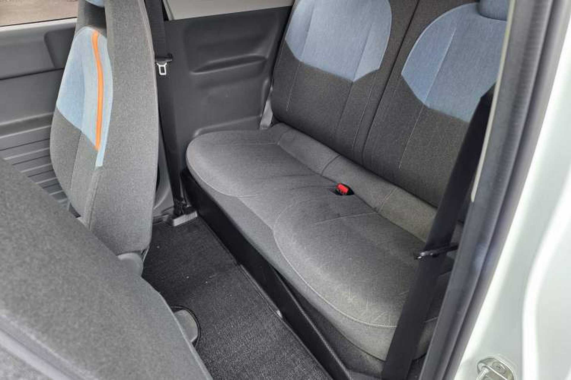 Used Geely Galaxy Panda 2024 Panda Mini 200km Endurance Bear Interior 3