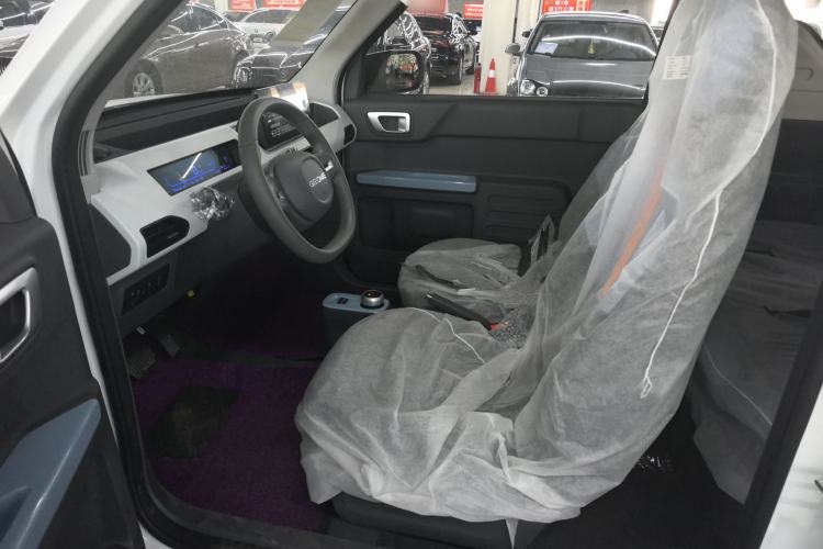 Used Geely Galaxy Panda 2024 Panda Mini 200km Endurance Bear Interior 3